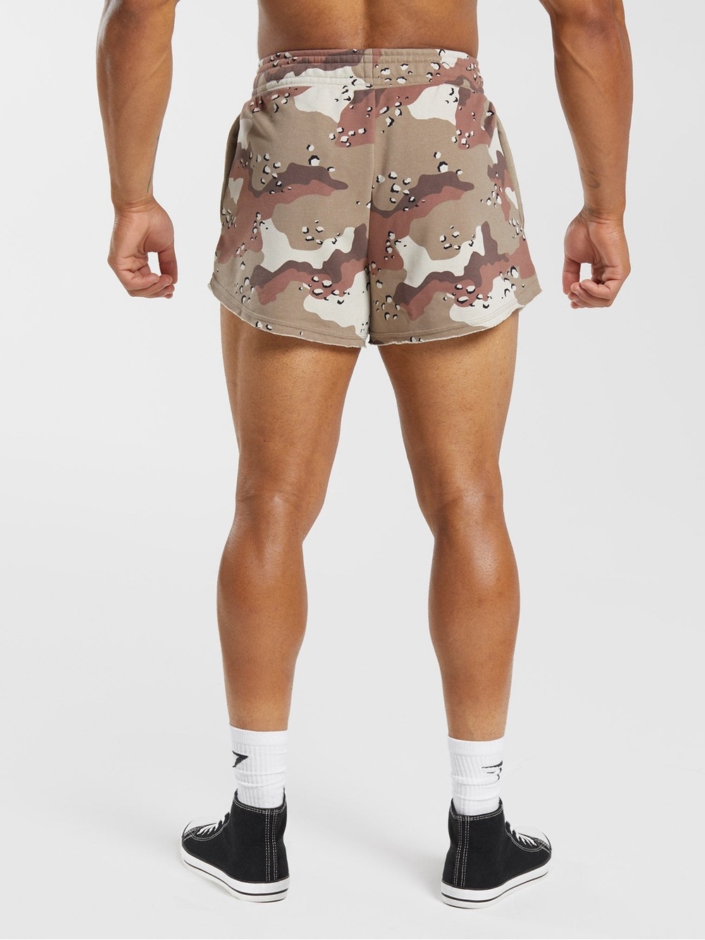Gymshark Legacy 4" Shorts Cement Brown men’s size medium NWT - Picture 3 of 8
